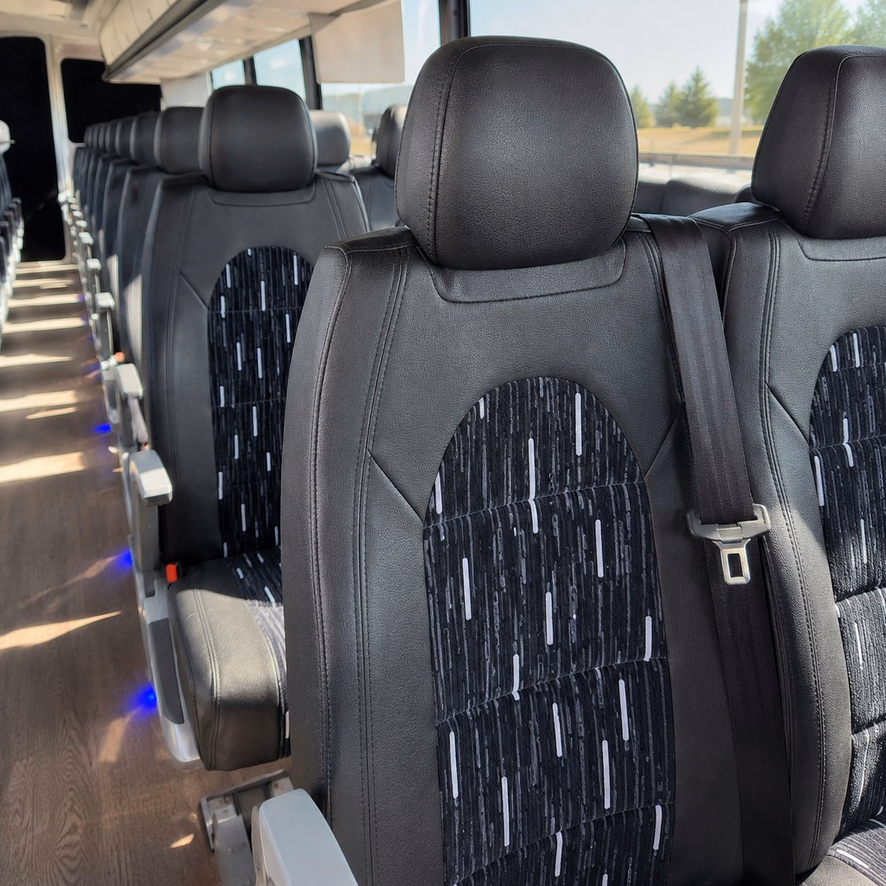 compare bus rental pricing in oakland online upfront and in minutes