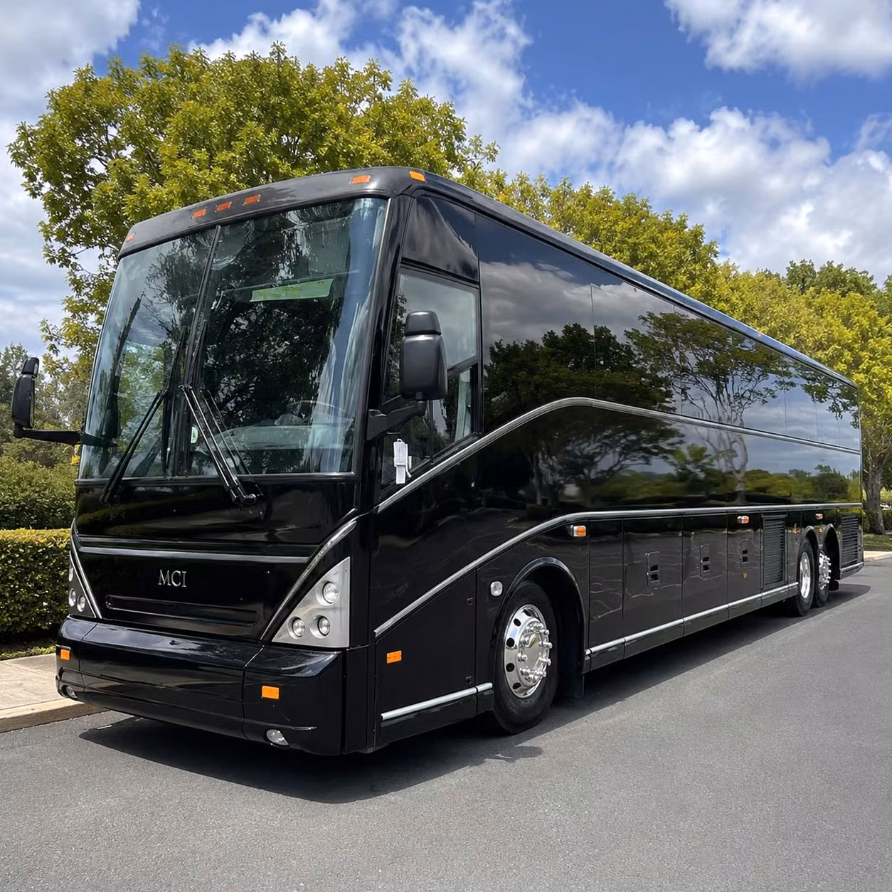 get your oakland team to conventions and corporate events without the logistics headache
