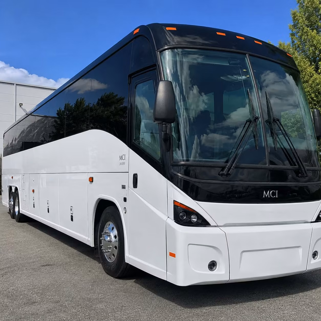 shuttle your oakland team between bart stations and the office without the parking nightmare